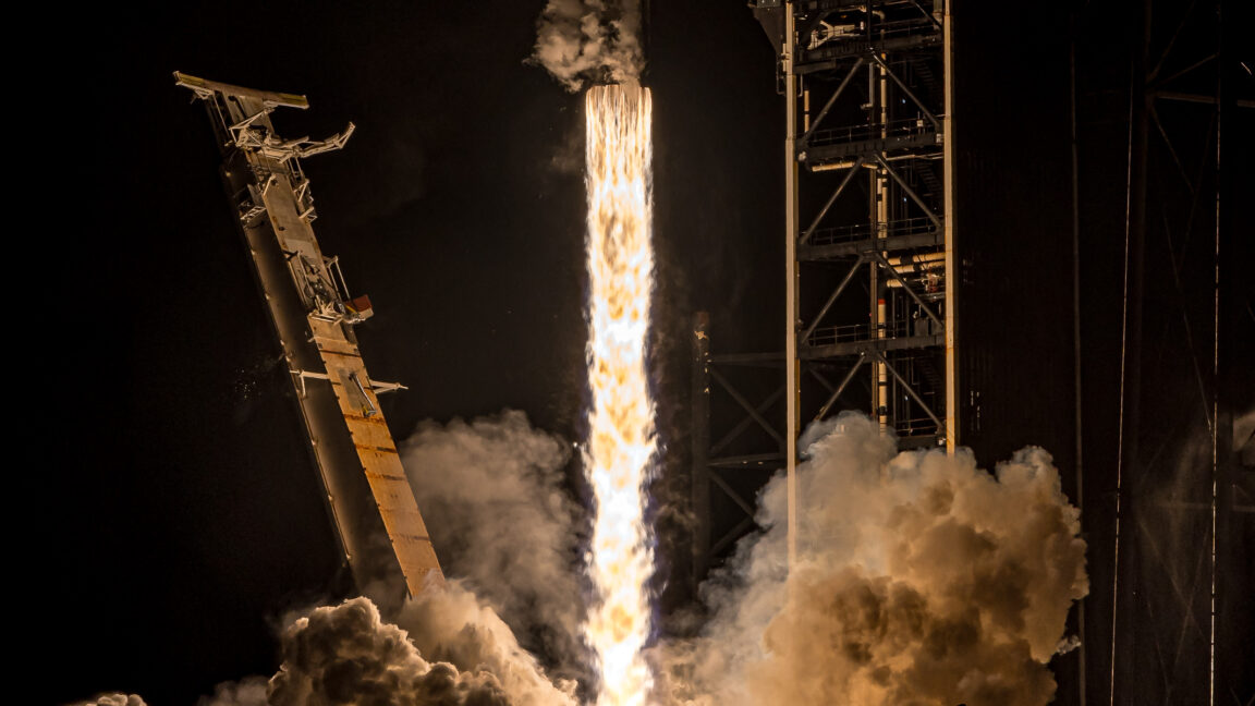 Rocket-Report-SpaceX-tosses-away-a-Falcon-9-a-Somalian.jpg Rocket Report: SpaceX tosses away a Falcon 9; a Somalian spaceport?