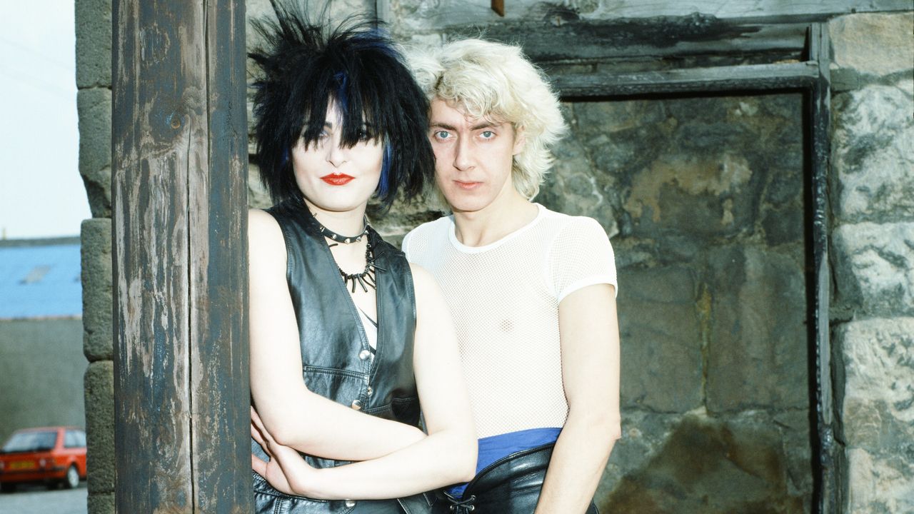 1740155345_Siouxsie-and-the-Banshees-Drummer-Budgie-to-Release-New-Memoir.jpeg Siouxsie and the Banshees Drummer Budgie to Release New Memoir