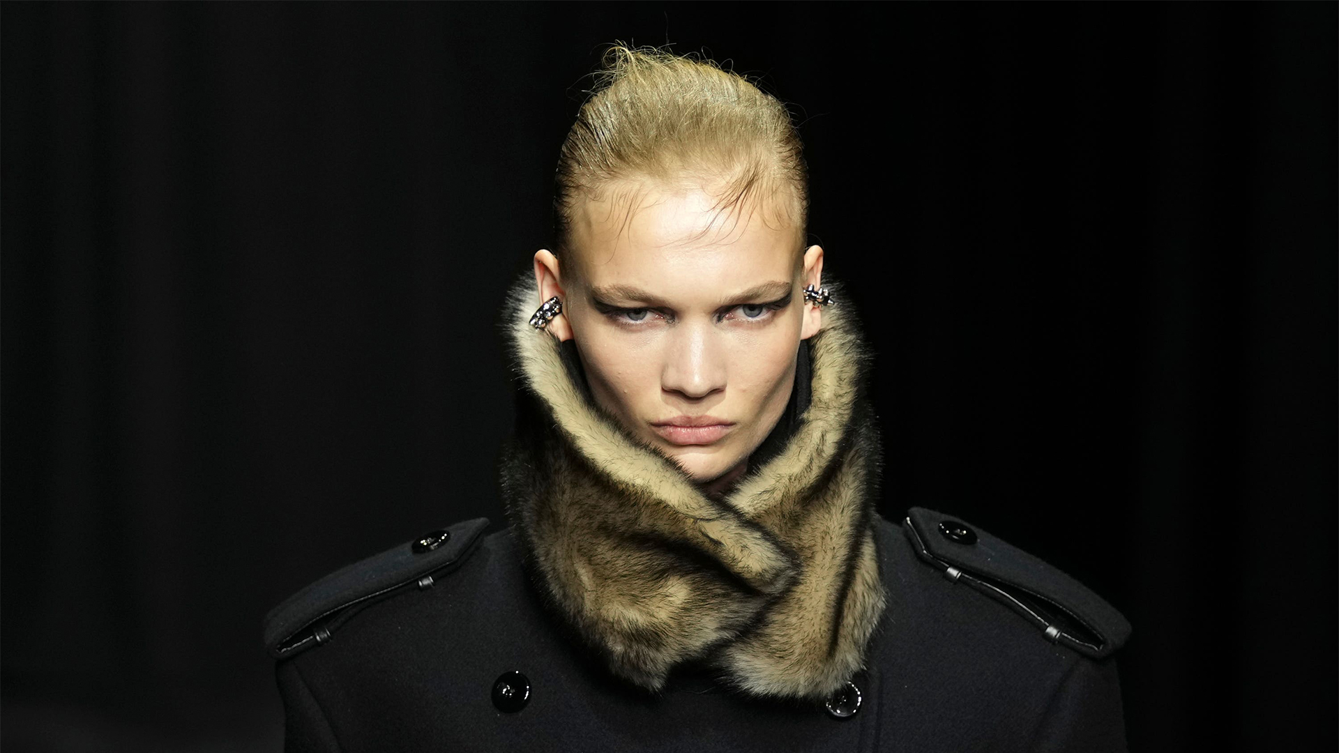 1740762489_MFW-AW25-Fur-and-fringe-dominate-Jil-Sander-runway-as.jpg MFW AW25: Fur and fringe dominate Jil Sander runway as Creative Directors exit