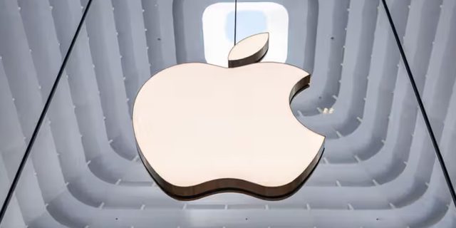 Apple-Posted-Record-Quarter-Revenue-124-Billion-USD.jpg Apple Posted Record Quarter Revenue $124 Billion USD