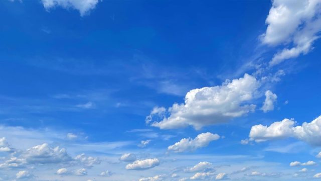 Bluesky-gets-growth-and-analytics-tools-with-BlueSkyHunter-launch.jpg blue sky with white clouds