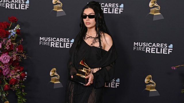 Charli XCX Wins Best Dance/Electronic Music Album for Brat at 2025 Grammys