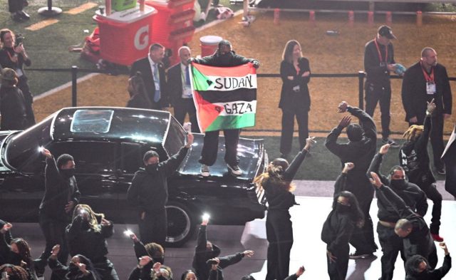 Did-Kendrick-Lamar-Support-Palestinian-Flag-Protest-During-Super-Bowl.jpg Did Kendrick Lamar Support Palestinian Flag Protest During Super Bowl?