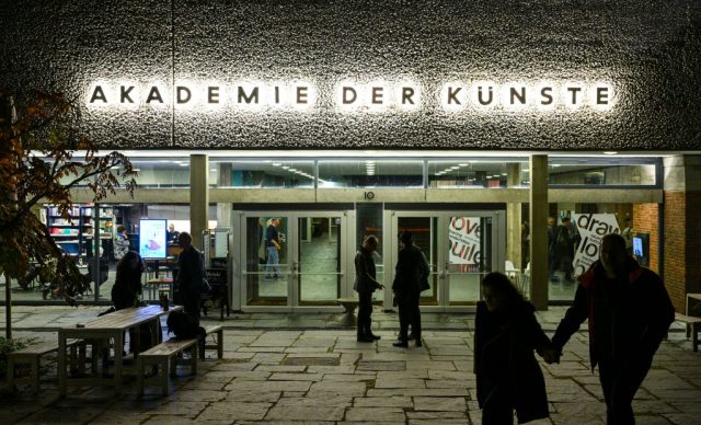 Fareed-Armaly-Rejects-Kathe-Kollwitz-Prize-Citing-Censorship-in-Germany.jpg 22 October 2024, Berlin: The entrance to the Akademie der Künste building. Photo: Jens Kalaene/dpa (Photo by Jens Kalaene/picture alliance via Getty Images)
