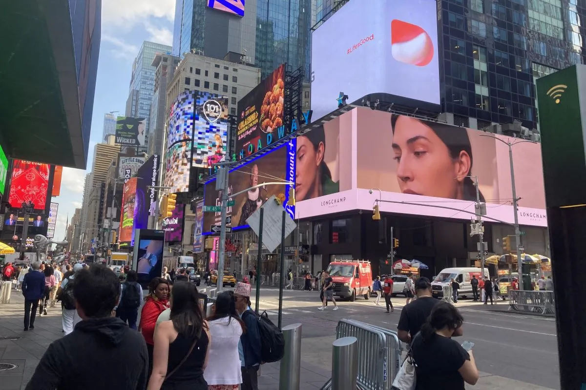 How-the-US-Is-Strengthening-Tourism-Ties-with-Its-Second-Largest.jpg Times Square in New York, U.S.