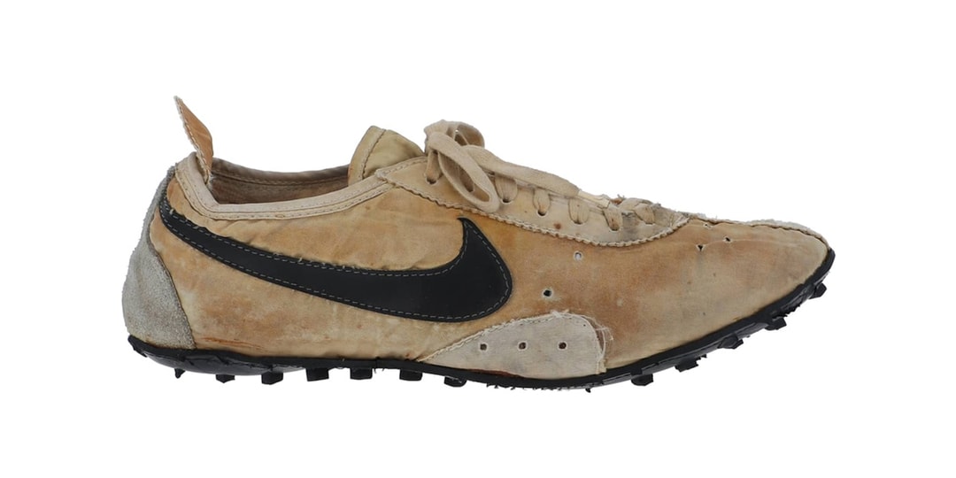Jacquemus-Nike-Jacumoon-Sneaker-HV8547-001-Release-Info.jpg Jacquemus Nike Jacumoon Sneaker HV8547-001 Release Info
