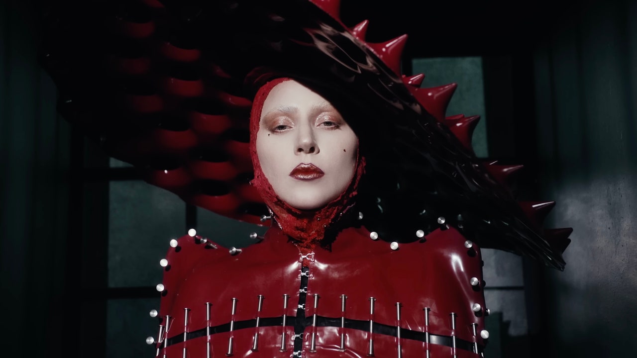 Lady-Gaga-Shares-Video-for-New-Song-Abracadabra-Watch.jpg Lady Gaga Shares Video for New Song “Abracadabra”: Watch