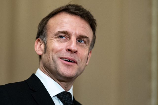 Macron gets platitudes but nothing concrete from Trump 