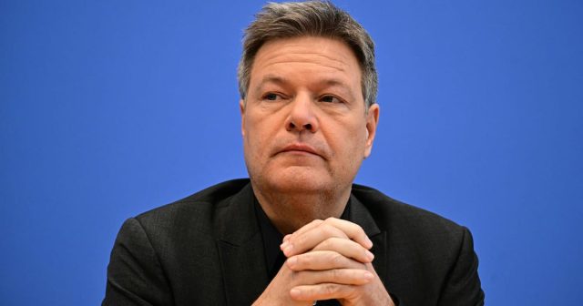 Robert-Habeck-to-quit-top-role-in-Germanys-Greens.jpg Robert Habeck to quit top role in Germany’s Greens