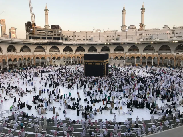 Saudi-Allows-Foreign-Investment-in-Holy-Cities.jpeg Pilgrims performing Hajj