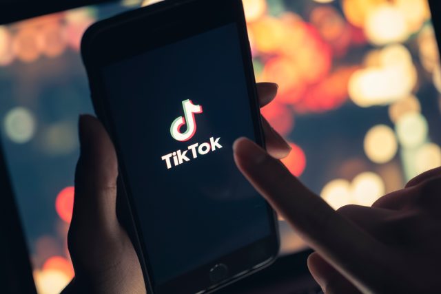 TikTok-Begins-Restoring-US-Access-Ahead-of-Trump-Inauguration.jpeg TikTok Begins Restoring U.S. Access Ahead of Trump Inauguration