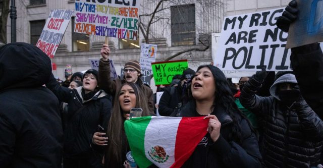 Why-Democrats-are-torn-on-immigration-—-and-Trump.jpg Why Democrats are torn on immigration — and Trump