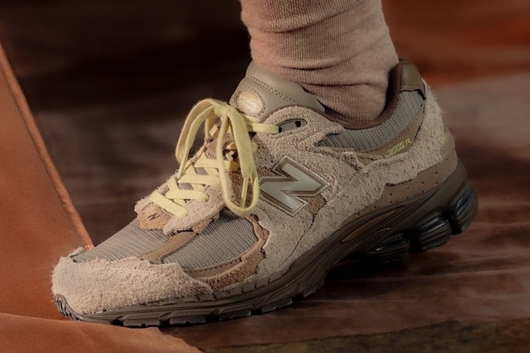 size? Revives the New Balance 2002R 