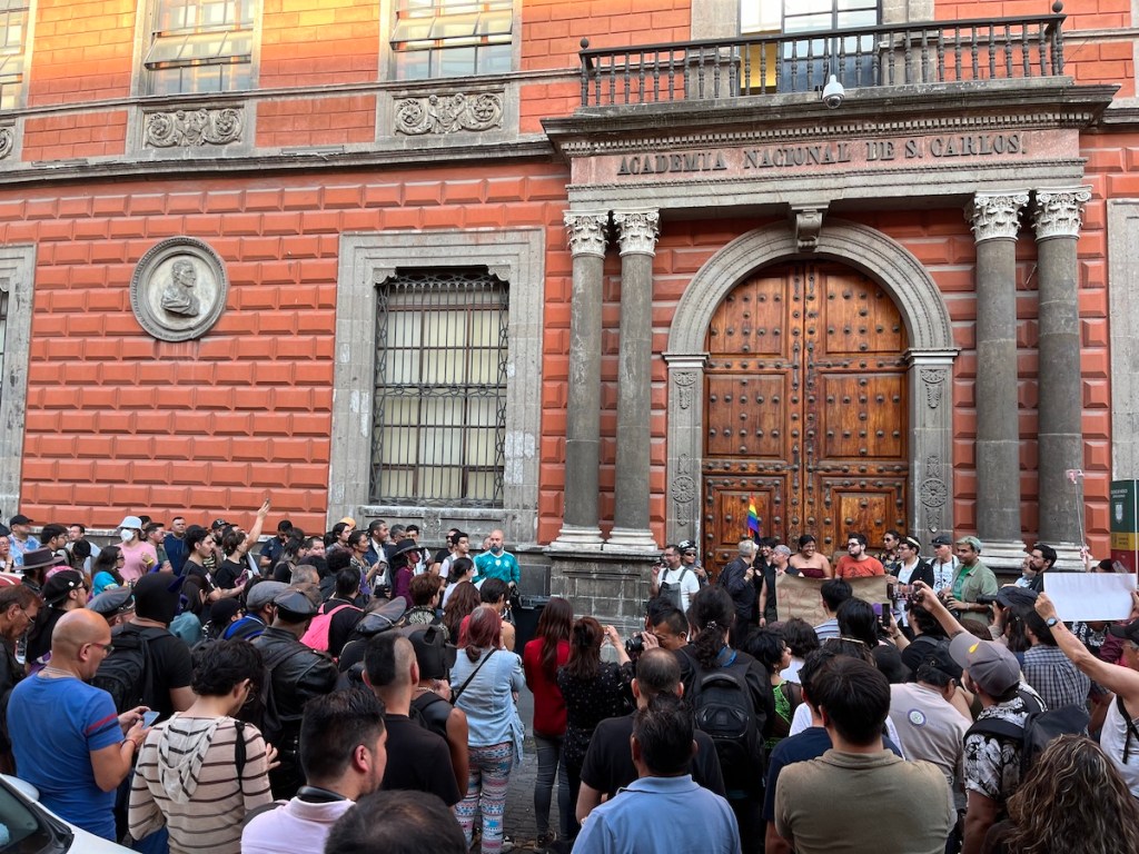 1741871464_Mexican-Art-Academy-Faces-Controversy-over-Fabian-Chairez-Show.jpg Mexican Art Academy Faces Controversy over Fábian Cháirez Show
