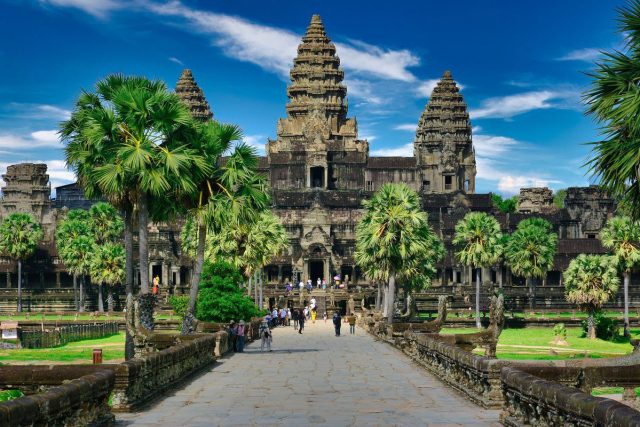 1742187965_Emirates-Bets-on-Cambodia-as-Chinese-Travelers-Stay-Away.jpg Angkor Wat, Krong Siem Reap, Cambodia