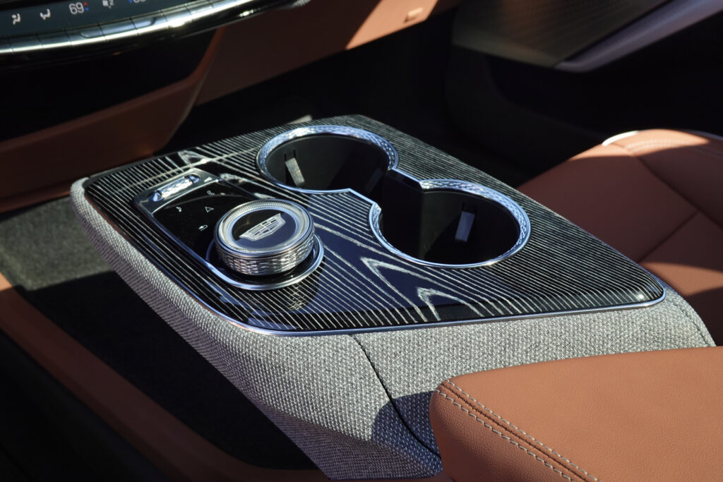 Cadillac Optiq center console