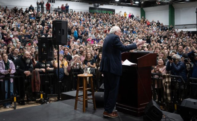 Bernie-Sanders-Holds-Popular-‘Stop-Oligarchy-Rallies.jpg Bernie Sanders Holds Popular ‘Stop Oligarchy’ Rallies