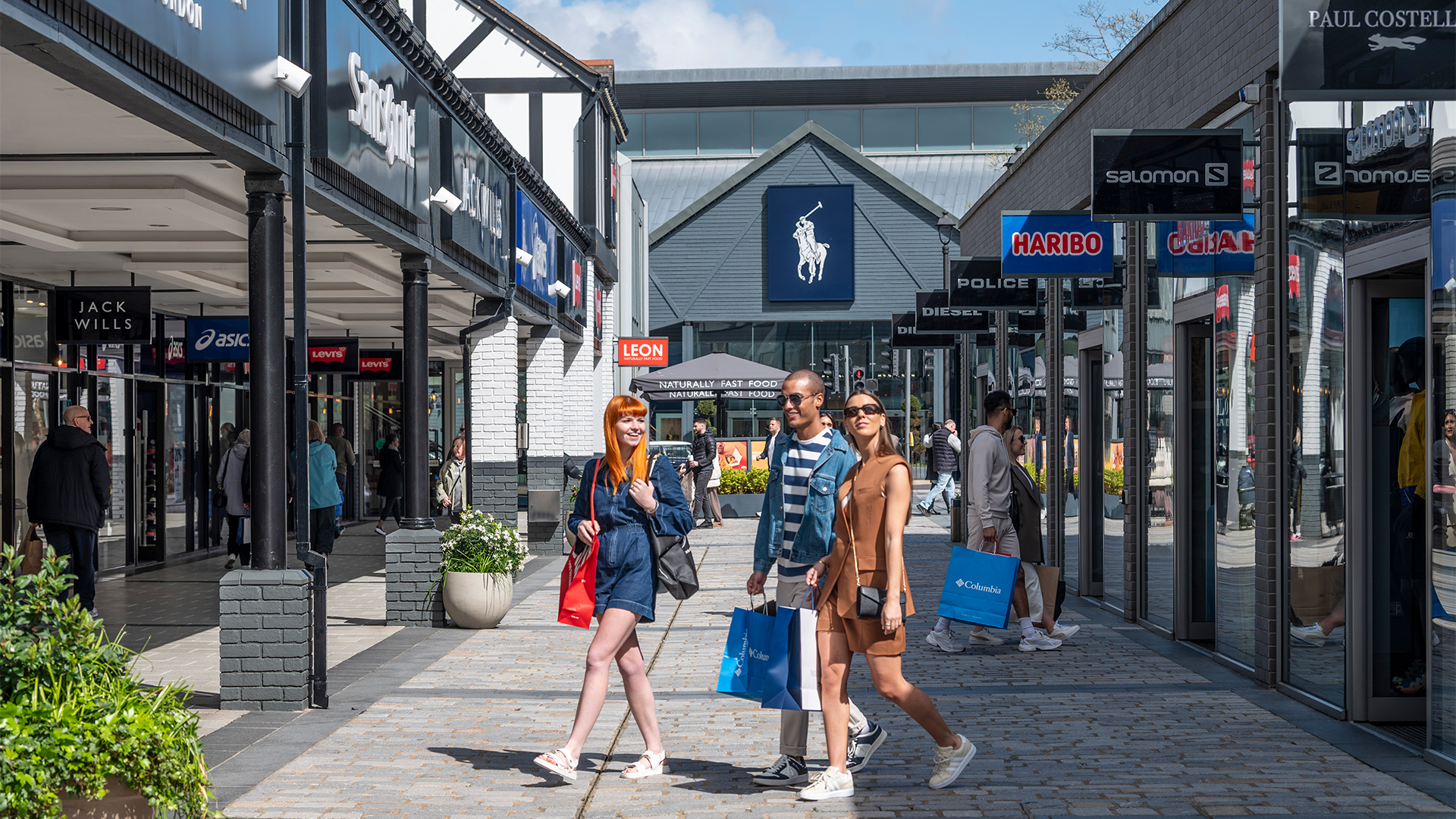 Brits-ditch-digital-shopping-to-return-to-in-store-purchases.jpg Brits ditch digital shopping to return to in-store purchases