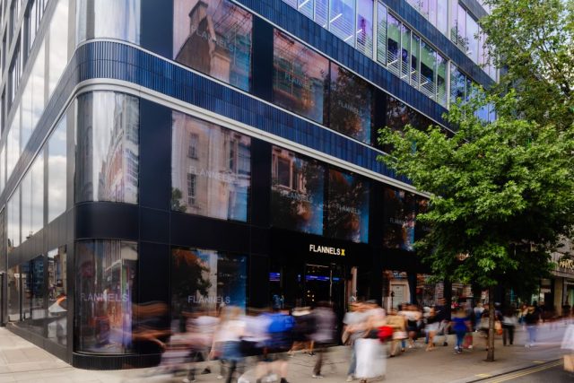 Frasers-Group-shutters-Flannels-Junior-stores.jpg Drapers - Frasers Group shutters Flannels Junior stores
