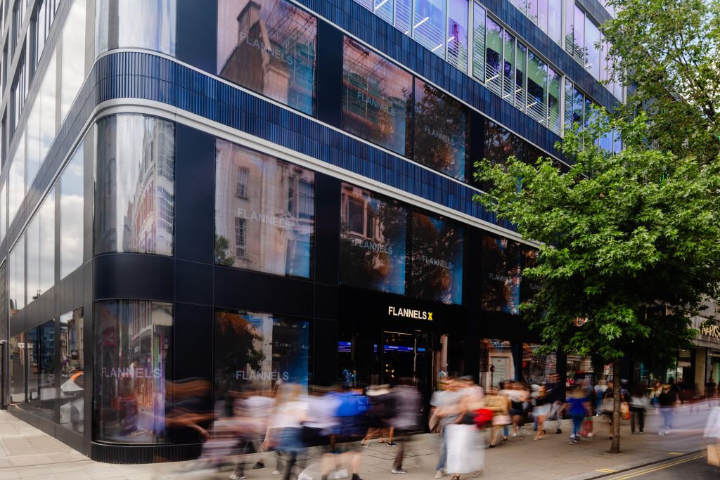 Frasers-Group-shutters-Flannels-Junior-stores.jpg Drapers - Frasers Group shutters Flannels Junior stores