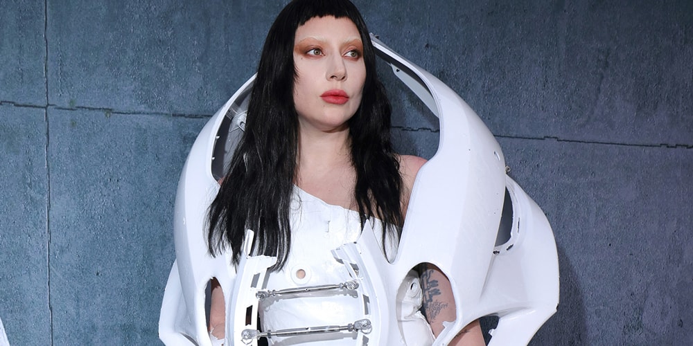 Lady-Gaga-MAYHEM-No-1-Debut-Billboard-200.jpg Lady Gaga 'MAYHEM' No. 1 Debut Billboard 200