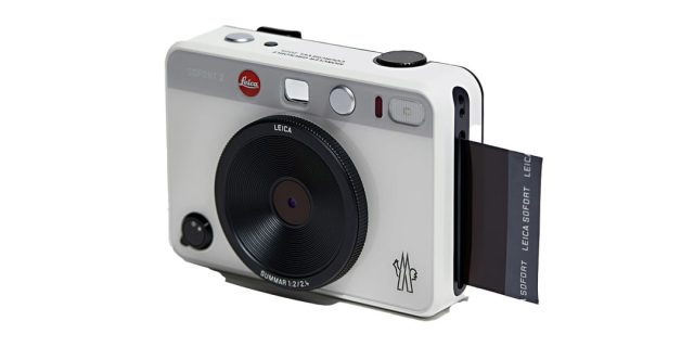 Moncler-And-Leica-Team-Up-For-FW25-Courchevel-Runway.jpg Moncler And Leica Team Up For FW25 Courchevel Runway