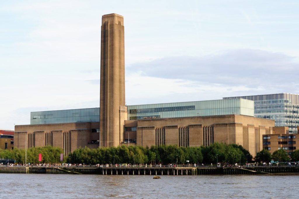 Tate to Cut 40 Roles, or 7 Percent of Workforce