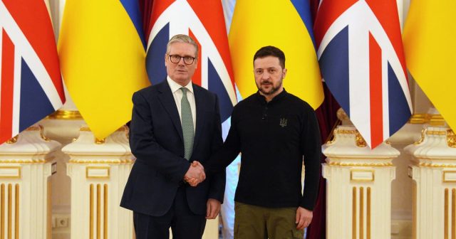 UKs-Starmer-embraces-Zelenskyy-after-Ukraine-leaders-Oval-Office-showdown.jpg UK’s Starmer embraces Zelenskyy after Ukraine leader’s Oval Office showdown