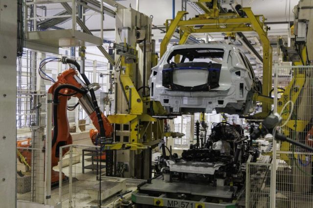 Von-der-Leyen-vows-EU-will-protect-its-interests-as.jpg Von der Leyen vows EU will protect its interests as Trump announces huge car tariffs