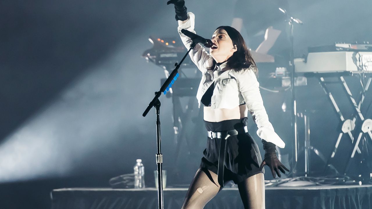 St. Vincent Adds U.S. Tour Dates, Shares New Song “DOA”: Listen