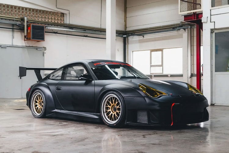 Ex-EMKA Racing Porsche 911 GT3 R