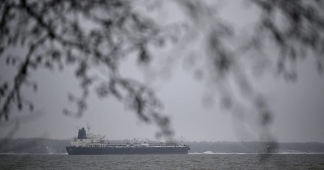 Estonia-seizes-Russian-shadow-tanker-in-Baltic-Sea.jpg Estonia seizes Russian shadow tanker in Baltic Sea
