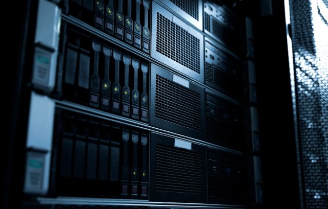 Fourier-is-making-hydrogen-electrolyzers-inspired-by-data-centers.jpg GettyImages 1159876351