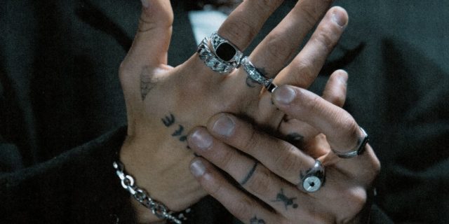 Meet-Lox-and-Chain-an-Australian-Jewelry-Brand.jpg Meet Lox and Chain, an Australian Jewelry Brand