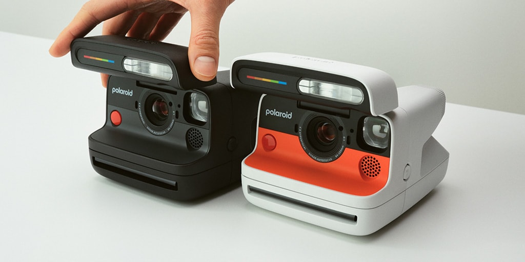 Polaroid Launches Retro-Inspired 'Polaroid Flip' Instant Camera