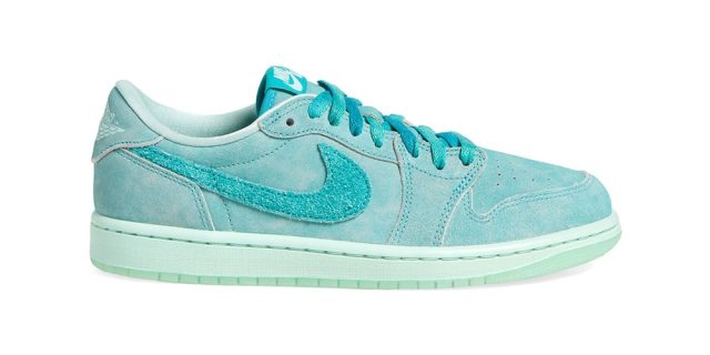 The Air Jordan 1 Low OG “Washed Teal” Gets an Icy Finish