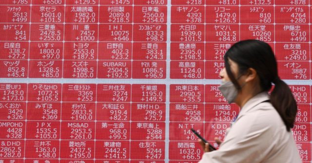 US-Stocks-Dive-3-as-US-China-Trade-Tensions-Escalate.jpg U.S. Stocks Dive 3% as U.S.-China Trade Tensions Escalate