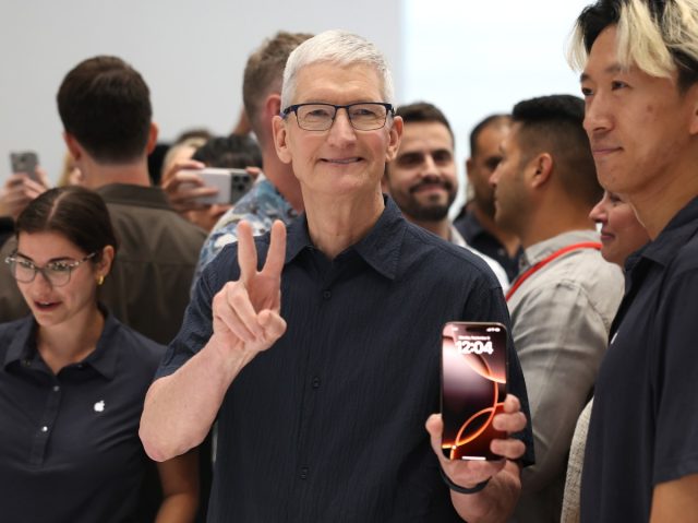 1746427144_Week-in-Review-Apple-wont-raise-prices-—-yet.jpg Week in Review: Apple won't raise prices — yet
