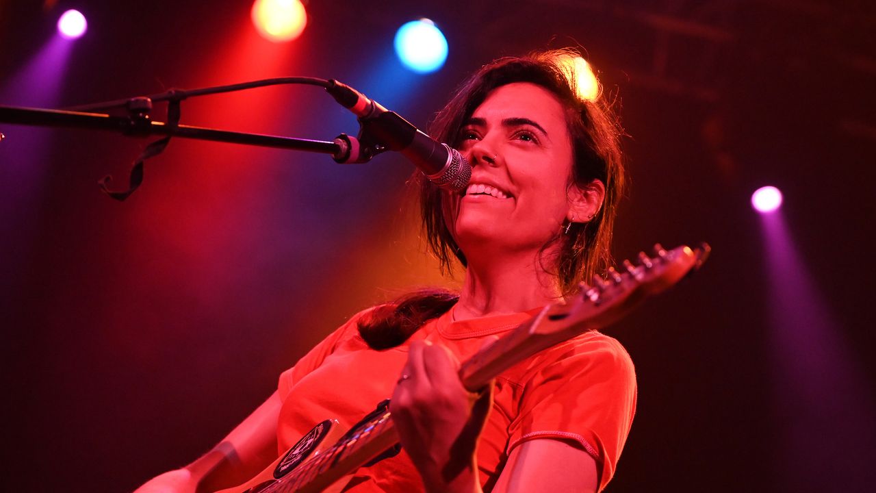Illuminati Hotties Announces Tour and New EP, Shares Song Featuring PUP: Listen