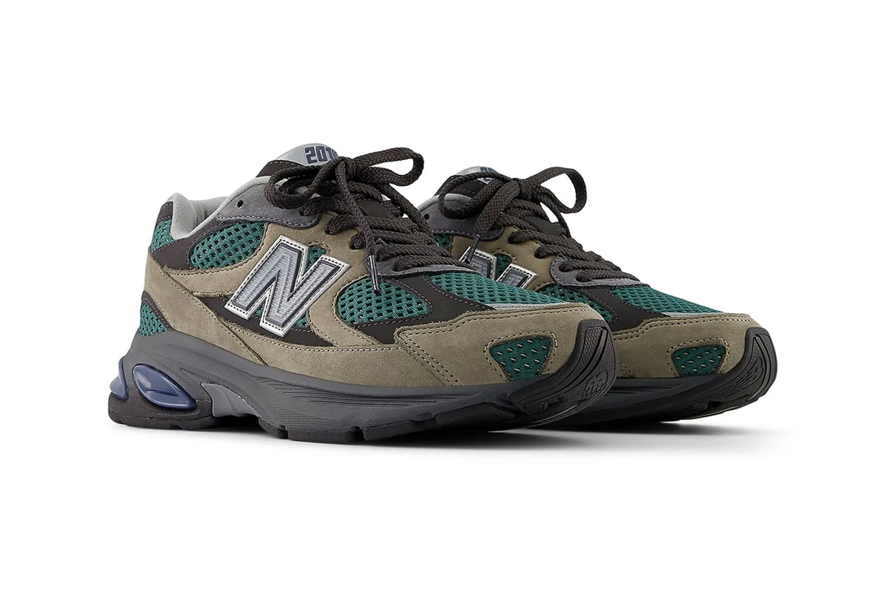 Best Sneaker Releases May 2025 Week 1 Nike A’One “Pink A’ura”  Swarovski x Crocs Classic Clog & Bae Clog  .SWOOSH x Nike Air Force 1 Low “Dirty Triple White” & “Triple Triple Black”  New Balance ABZORB 2010 “Vintage Khaki”  MM6 Maison Margiela x Salomon Spectur 2 & XT-4 Mule Willy Chavarria x adidas Jabbar Dress Low  sacai x Nike Zegamadome  thisisneverthat x New Balance Made in UK 991v2  Nike SB Dunk Low “Rodeo”  Air Jordan 1 High OG “UNC Reimagined”