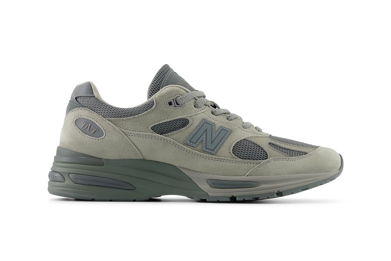 Best Sneaker Releases May 2025 Week 1 Nike A’One “Pink A’ura”  Swarovski x Crocs Classic Clog & Bae Clog  .SWOOSH x Nike Air Force 1 Low “Dirty Triple White” & “Triple Triple Black”  New Balance ABZORB 2010 “Vintage Khaki”  MM6 Maison Margiela x Salomon Spectur 2 & XT-4 Mule Willy Chavarria x adidas Jabbar Dress Low  sacai x Nike Zegamadome  thisisneverthat x New Balance Made in UK 991v2  Nike SB Dunk Low “Rodeo”  Air Jordan 1 High OG “UNC Reimagined”