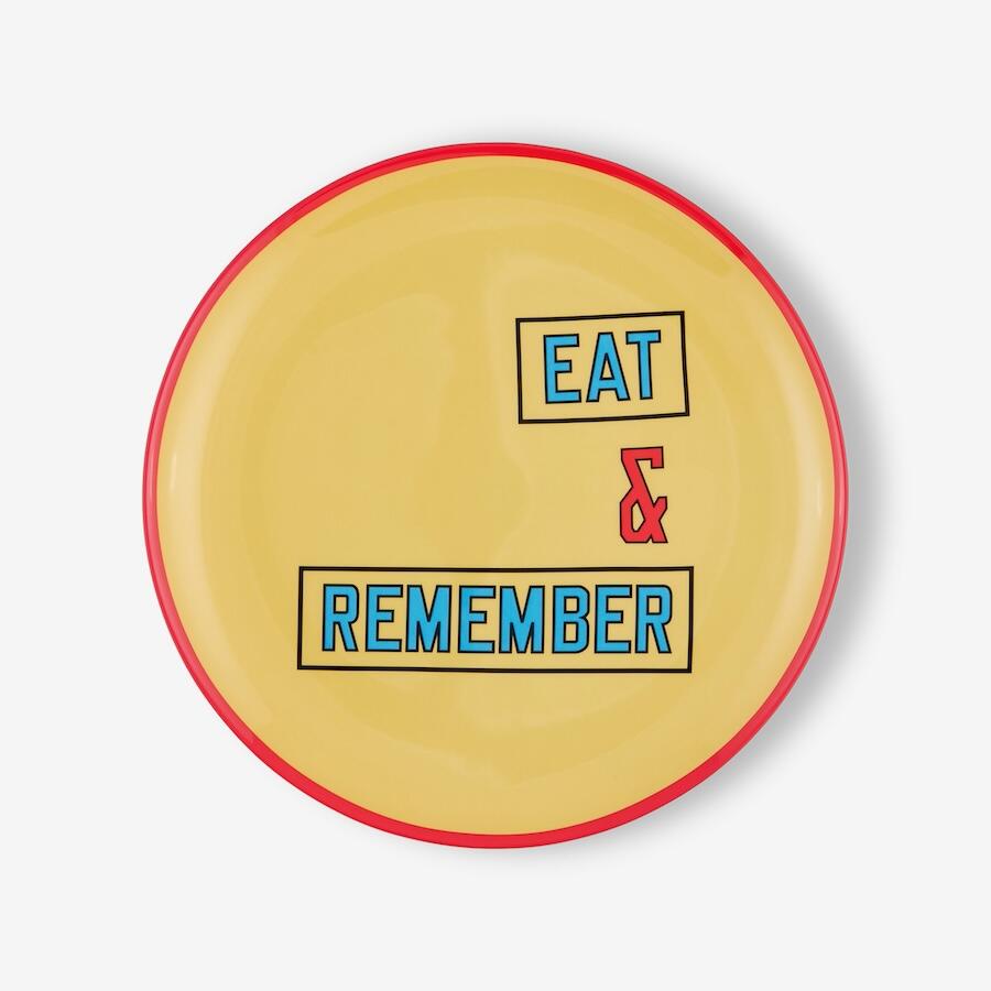 Lawrence Weiner, Artist Plate Project 2025