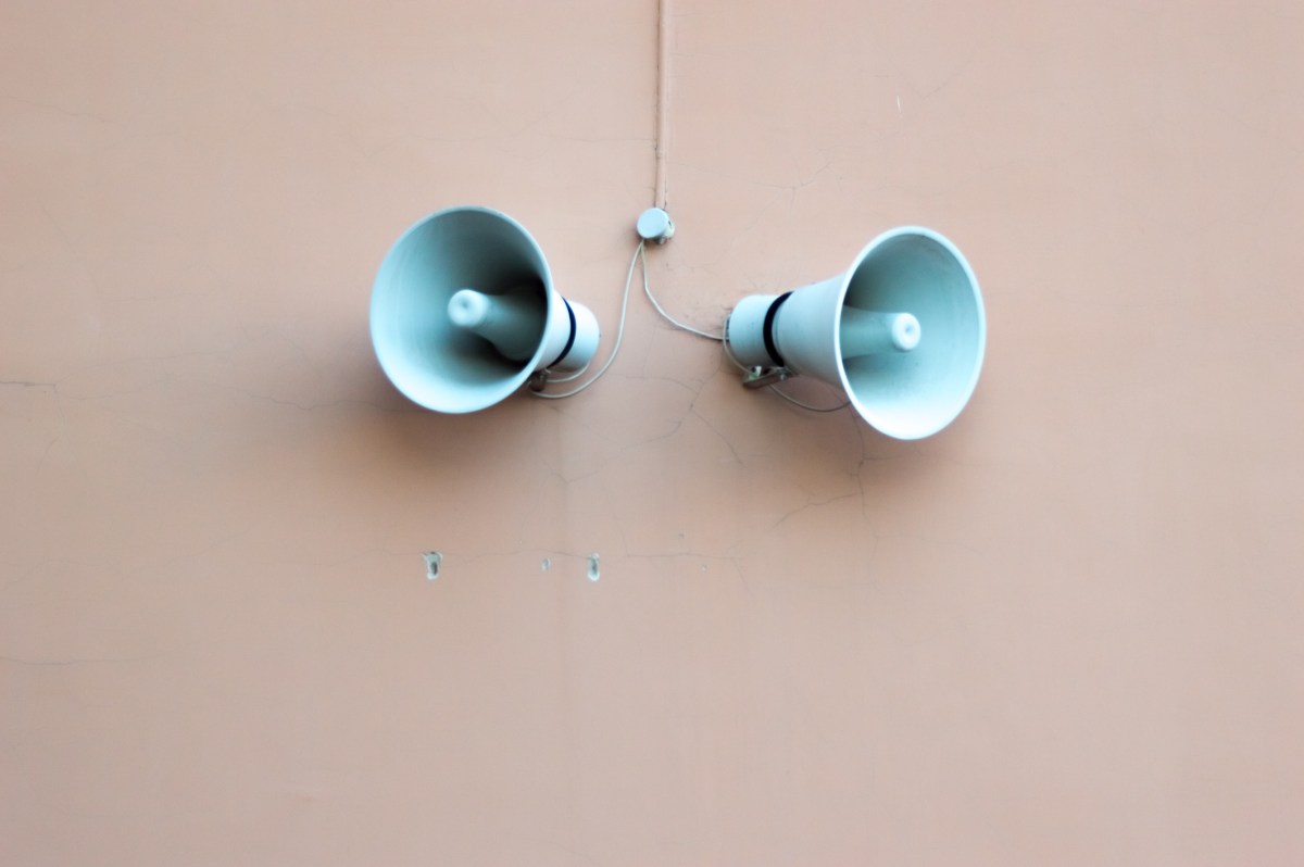 1748048883_Startups-Weekly-Cutting-through-Google-IO-noise.jpg Shot Of Loud Speaker On Wall