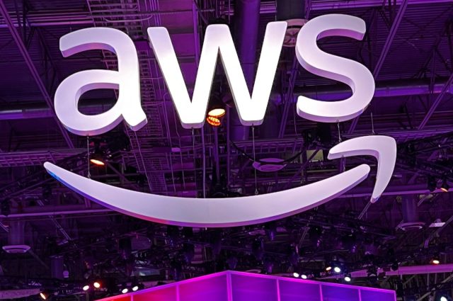 AWS-enters-into-strategic-partnership-with-Saudi-Arabia-backed-Humain.jpg AWS signage