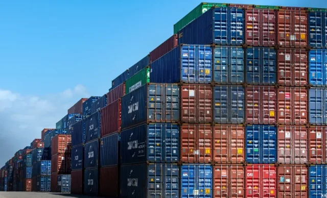 Fashion-brands-and-retailers-predict-20-price-hikes-amid-tariffs.webp.webp Drapers - Fashion brands and retailers predict 20% price hikes amid tariffs