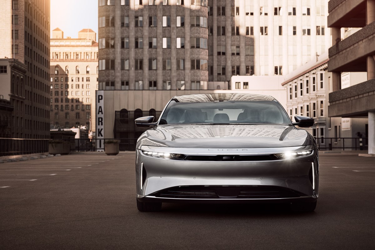 Lucids-record-quarter-got-a-lift-from-rental-sales-and.jpg Lucid Air Touring