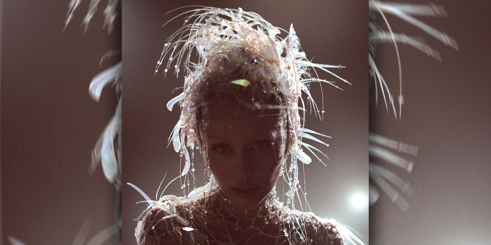 Miley-Cyrus-Something-Beautiful-Album-Stream.jpg Miley Cyrus 'Something Beautiful' Album Stream