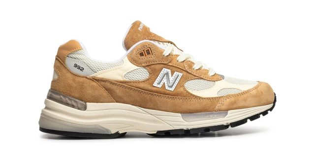 New-Balance-MADE-in-USA-992-Caramel-Cashew-Release-Info.jpg New Balance MADE in USA 992 Caramel Cashew Release Info