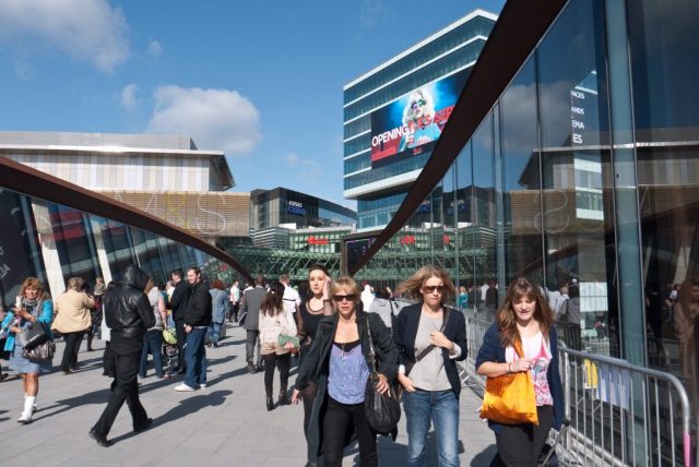 Retail-sales-jump-amid-warm-weather.jpg Drapers - Retail sales jump amid warm weather
