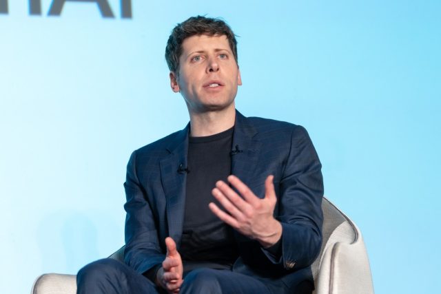TC-Sessions-AI-Trivia-Countdown-—-Test-your-AI-knowledge.jpg Open AI CEO Sam Altman